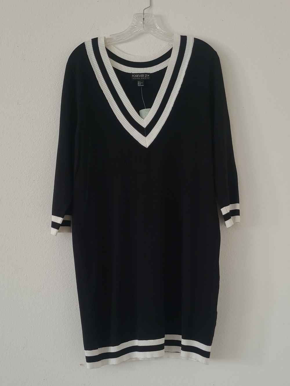 Forever 21 Black V-Neck Sweater Dress with White Stripe Trim Size 1X